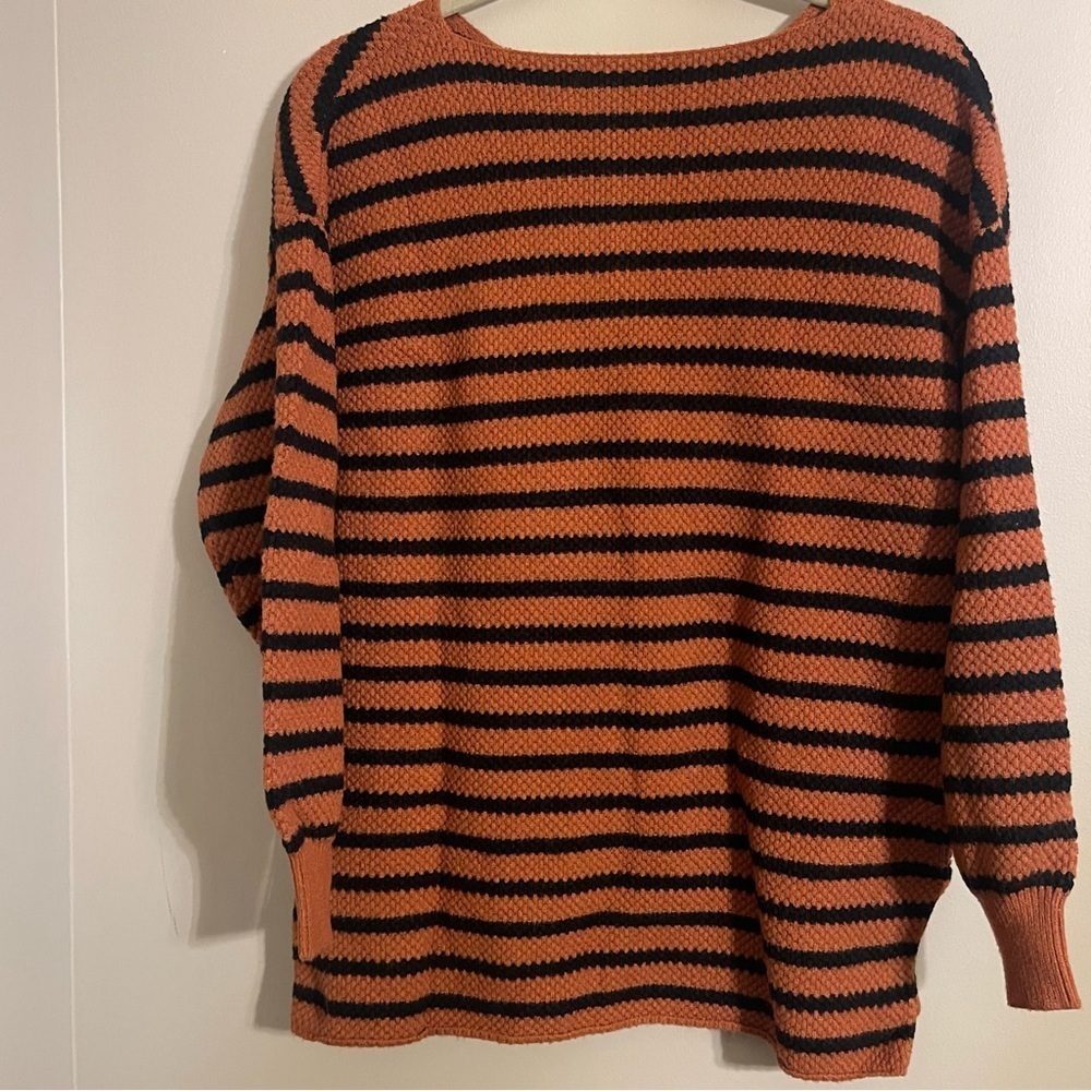 Kirundo Cozy Striped Sweater in Rust and Black - Picture 6 of 6